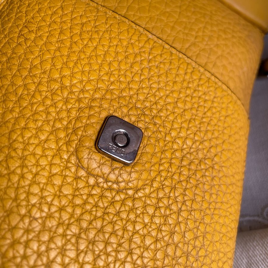 é»è²çŒè²¡ðFendi ææ©å
/æèå
/ è©èå
/å¡å
/é¢å
/è
°å
/WOCðæ£åðæ³äžé¯ðç·å¥³çå¯ðé»è²æè²¡-52