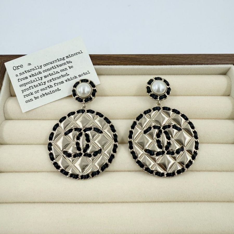 CHANEL - 金色圓形菱格皮穿鍊耳環-5