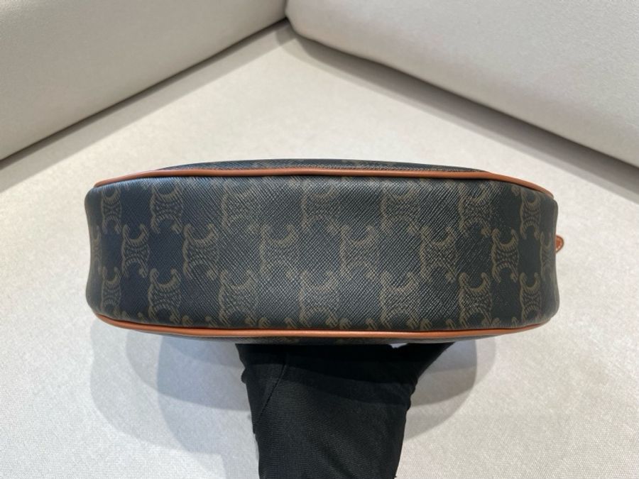 99新Celine AVA腋下包-1