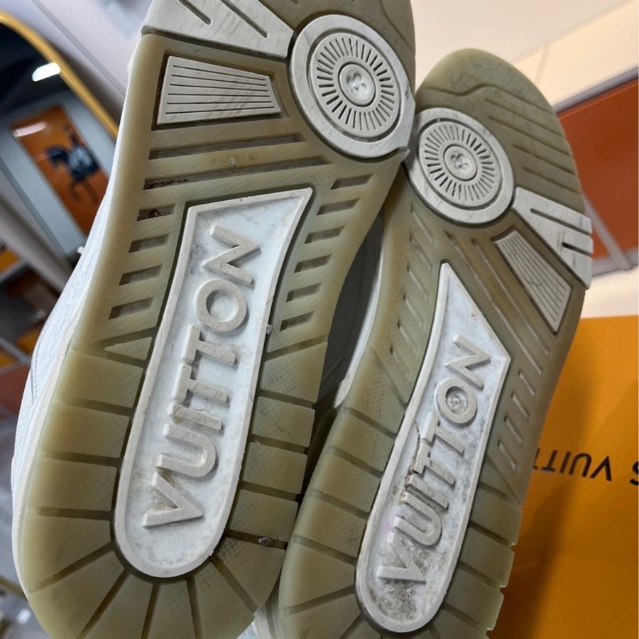 LV 路易威登 白水泥Trainer 牛皮 白水泥 尺碼10=44-4