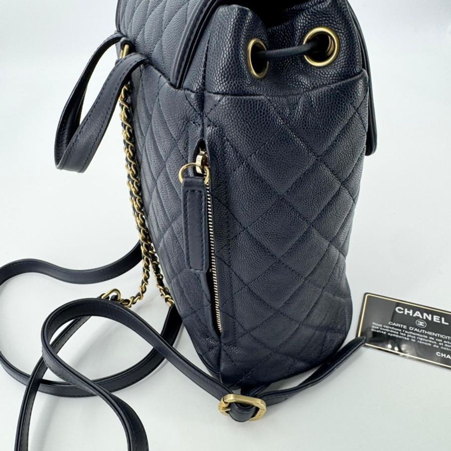 Chanel (18) Caviar Leather CC Filigree Black Backpack with Gold Hardware-4