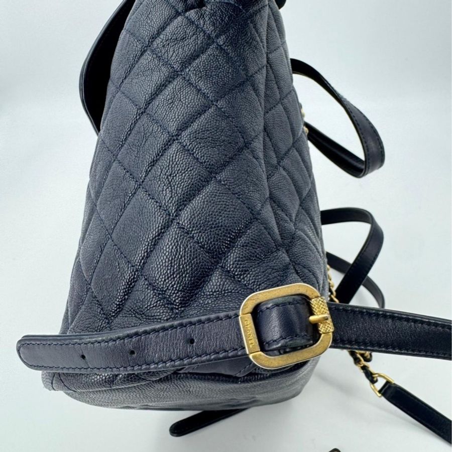 Chanel (18) Caviar Leather CC Filigree Black Backpack with Gold Hardware-7