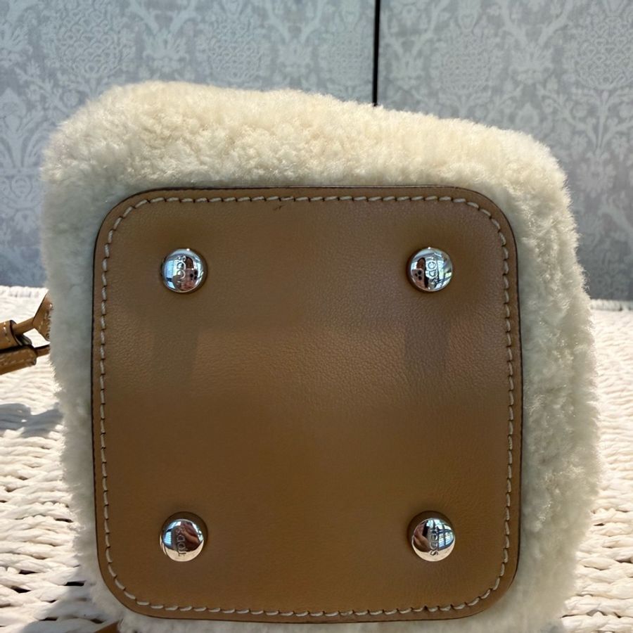 TOD’S 毛毛肩背包-4