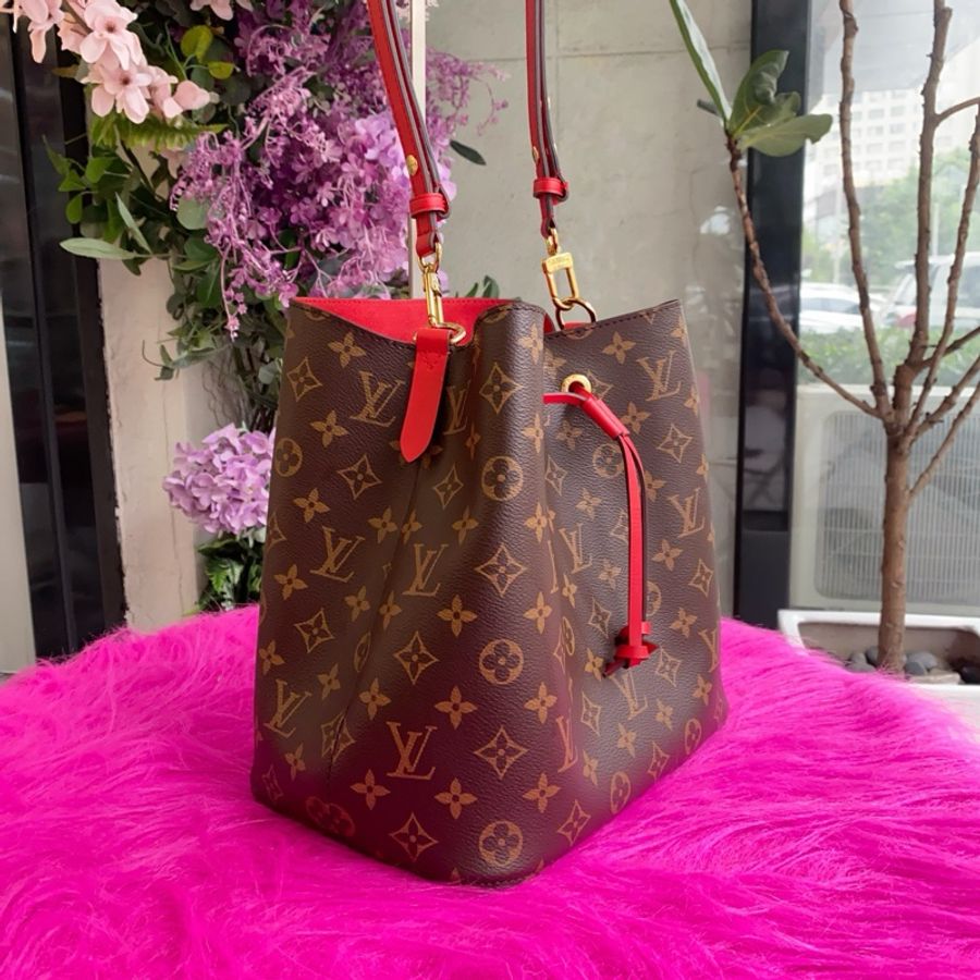 98新LV/路易威登老花紅色水桶包,尺寸26x26x17.5,有肩帶,-1