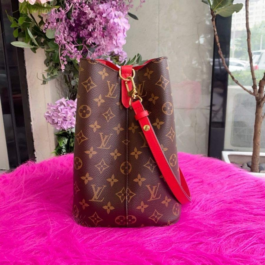 98新LV/路易威登老花紅色水桶包,尺寸26x26x17.5,有肩帶,-2
