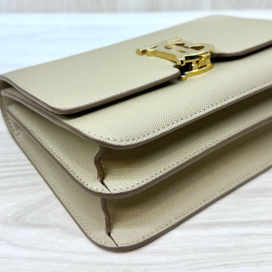 BURBERRY奶茶色粒面牛皮TB金釦雙層風琴包8020641-10
