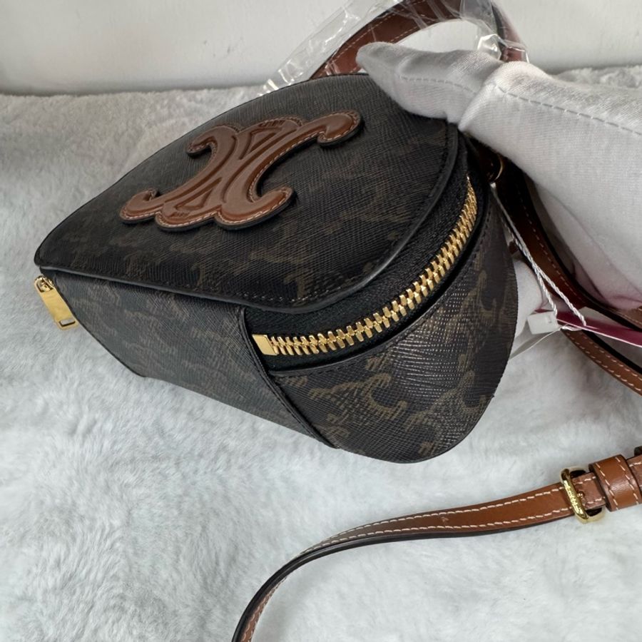 Celine半月包half moon case 半月包,超级可爱-3
