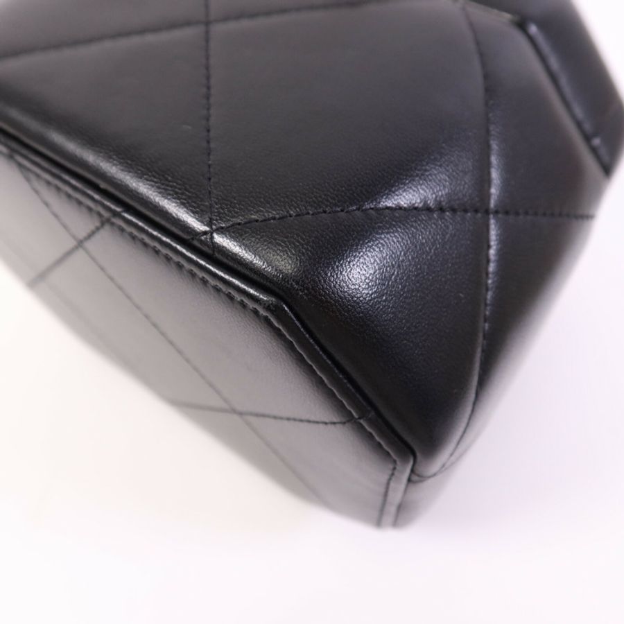 CHANEL 羊皮皮革Small Vanity Case銀扣鏈帶肩背袋-10