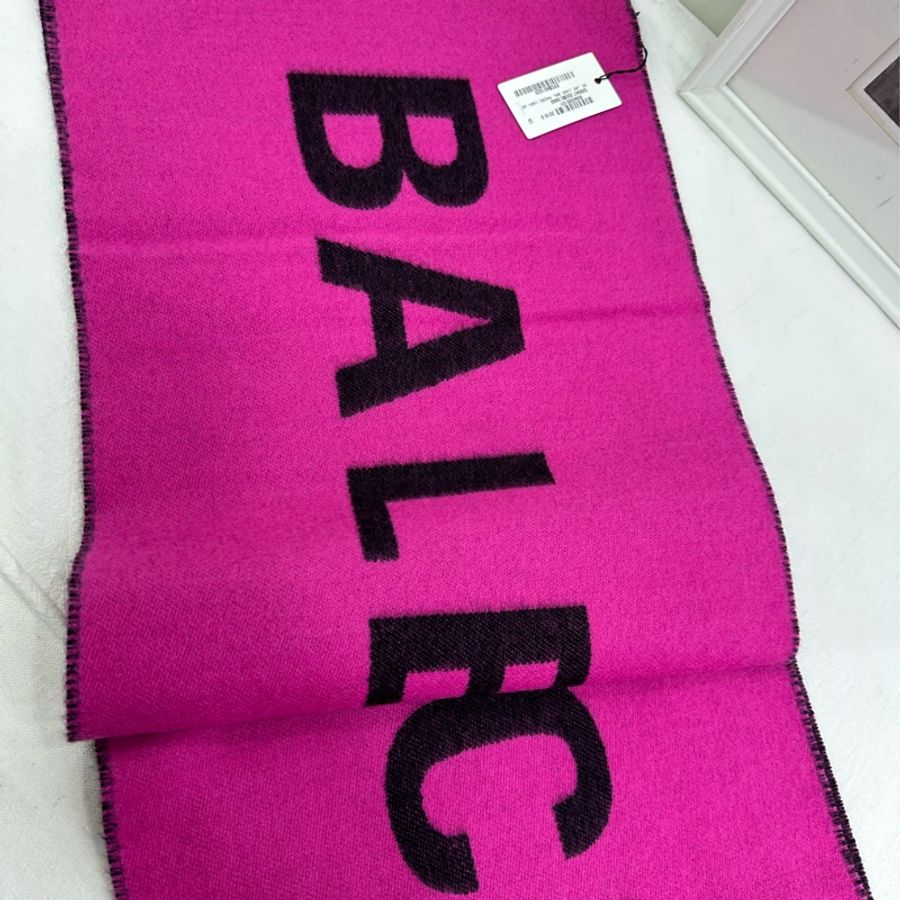 BALENCIAGA巴黎世家,羊毛圍巾 ,雙面大logo 全新吊牌-2