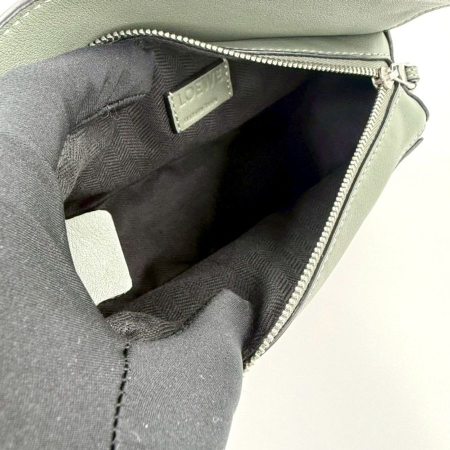 LOEWE - 鼠尾草綠Mini Puzzle Edge 腰包-12