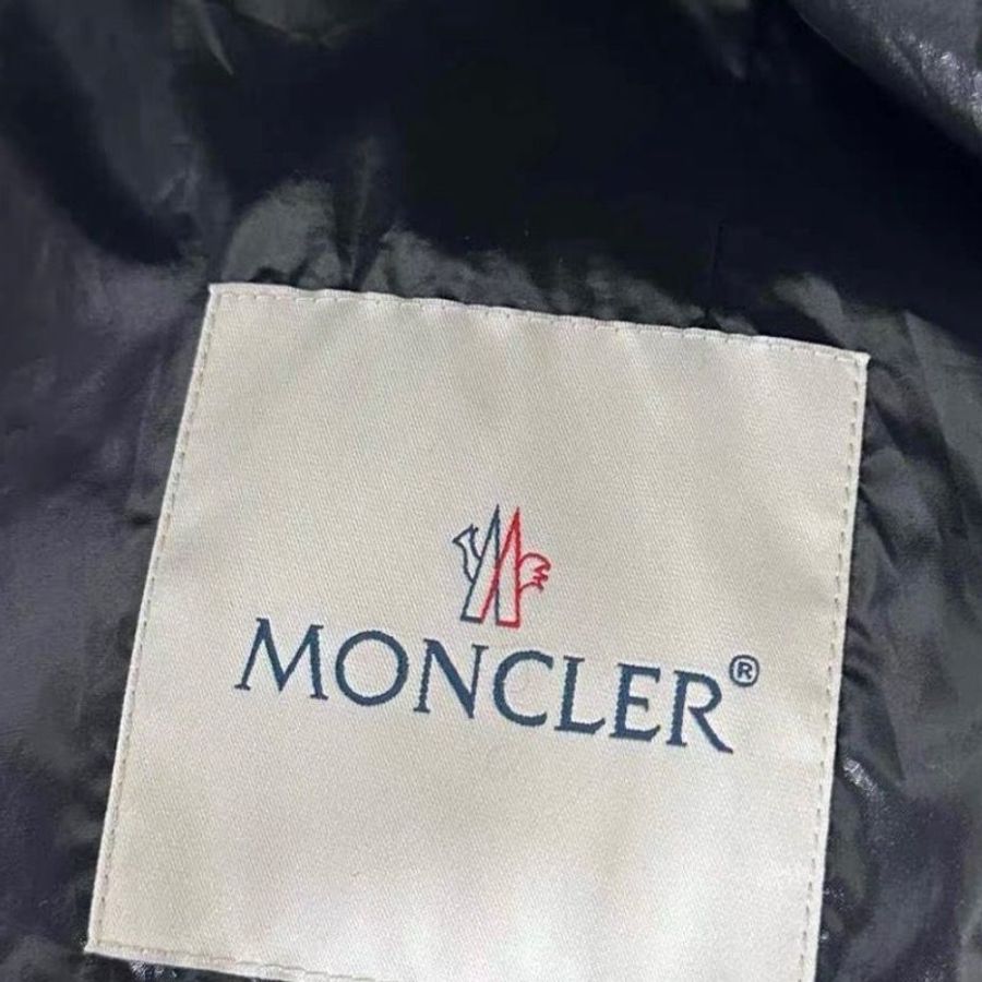 Moncler aphia黑色毛領長款羽絨外套1碼胸圍88衣長87 9新 配件塵袋衣架-3