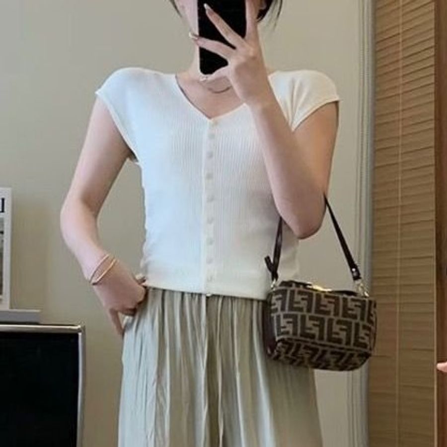 FENDI 經典老花抽繩mini手提肩背斜背餃子包 23*14*8 9新 配件塵袋-0