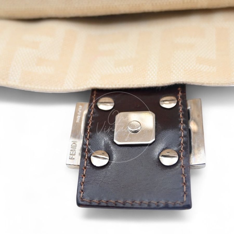 中古 Fendi Zucca Baguette 經典米白象牙色帆布法棍包-16