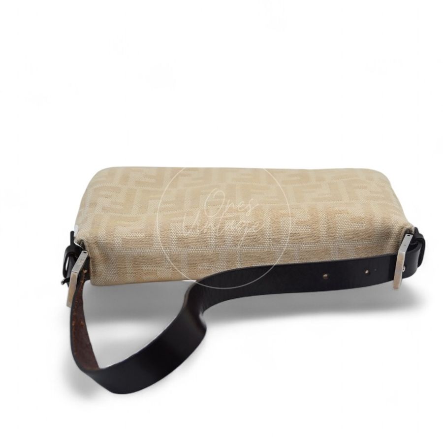 中古 Fendi Zucca Baguette 經典米白象牙色帆布法棍包-21