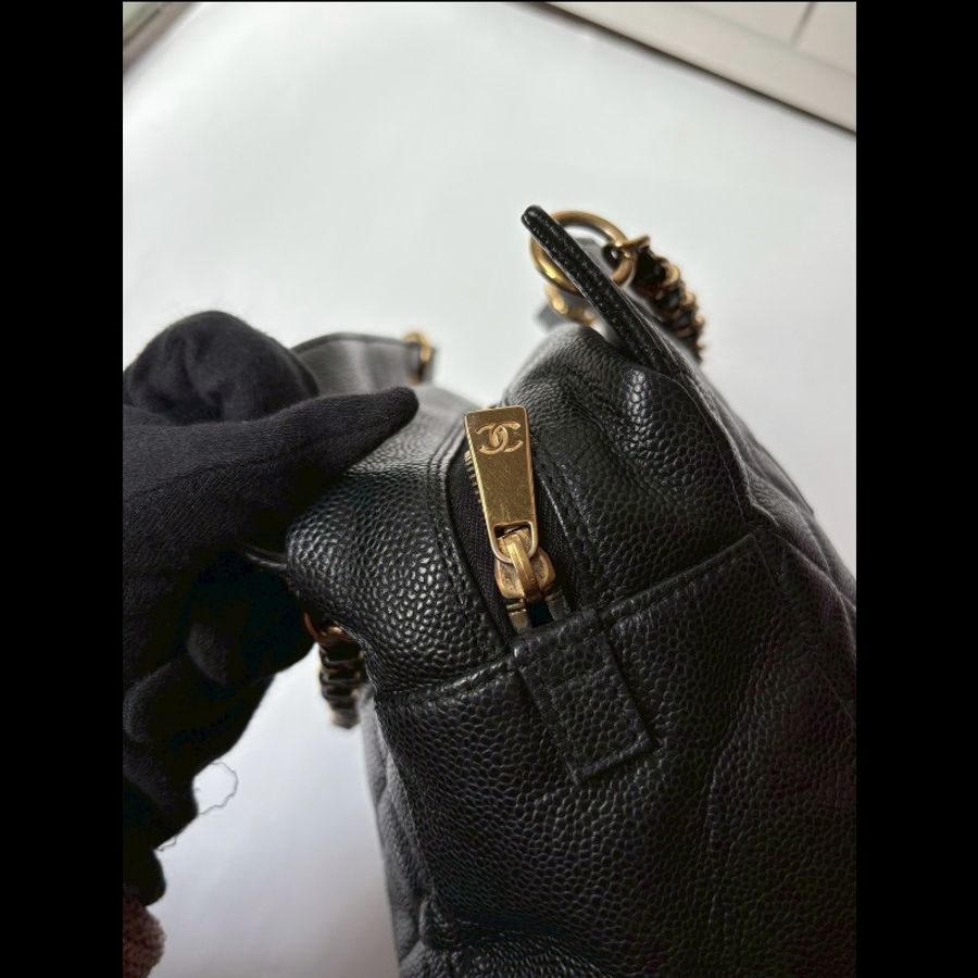 Chanel 金鍊黑荔枝皮小豆腐包 tote-33