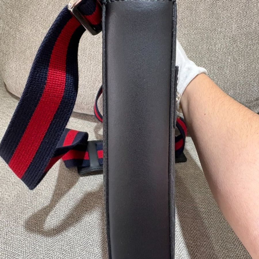 Gucci 經典Supreme藍紅織帶郵差包-2