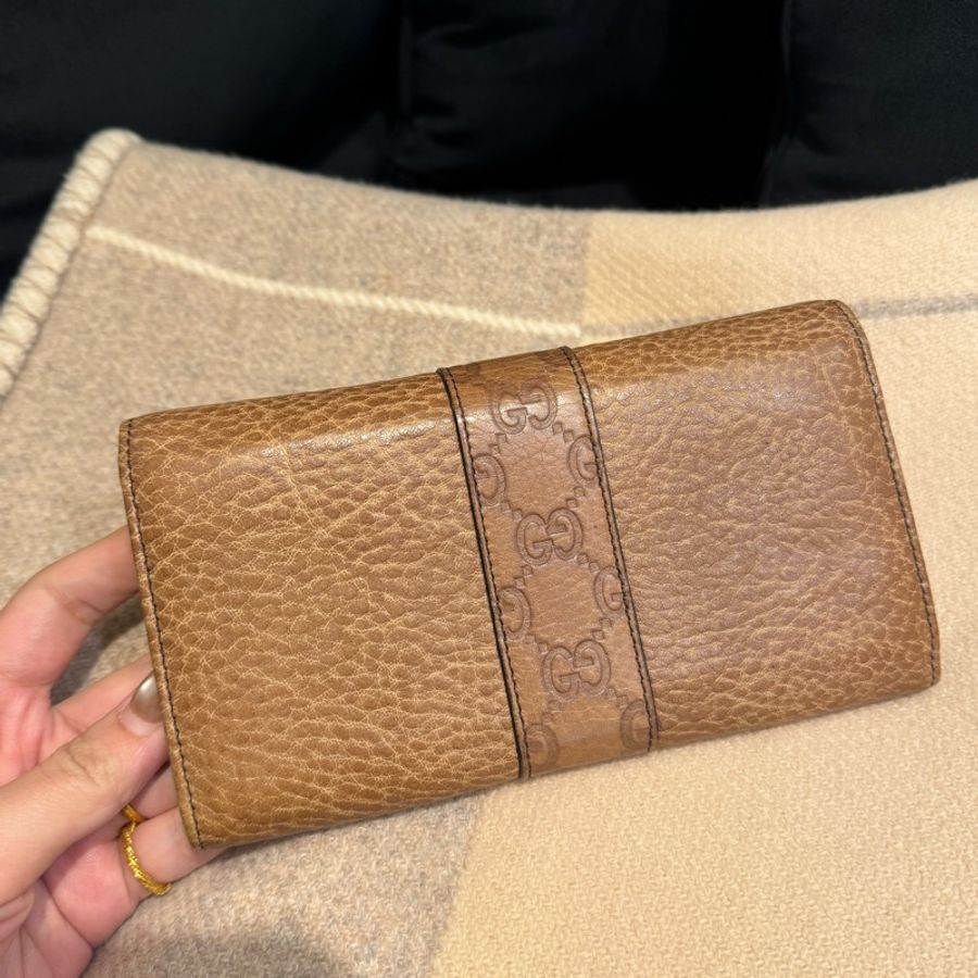 Gucci咖皮革小鐵牌釦式長夾 超好用✨價格超甜-7
