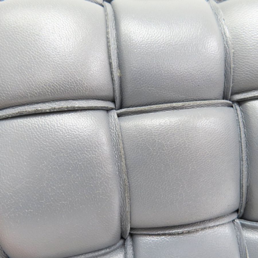 灰色 羊皮編織 Padded Cassette 枕頭包 肩背包【BOTTEGA VENETA BV 寶緹嘉】 717506-15
