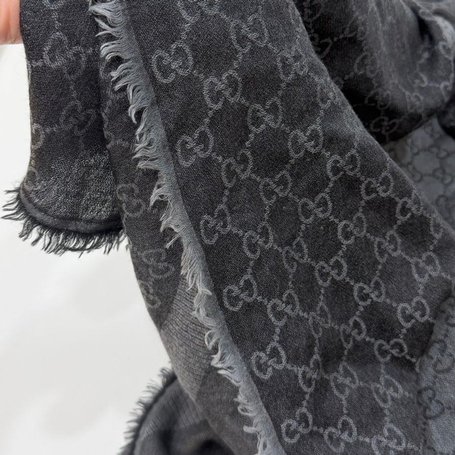 GUCCI 經典 GG 緹花 羊毛 蠶絲 混絲 直紋 雙色 流蘇 披肩 披巾 圍巾-39