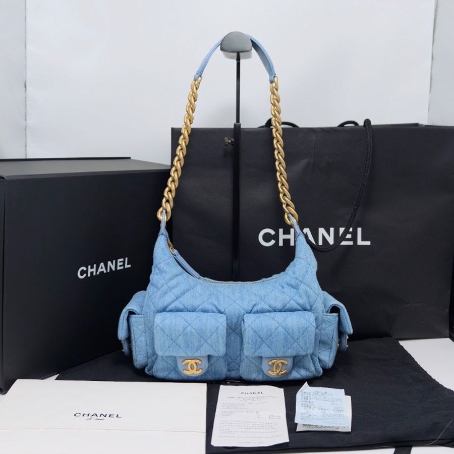 CHANEL 牛仔金扣hobo肩背包24*21*10 99新配件盒子塵袋-1