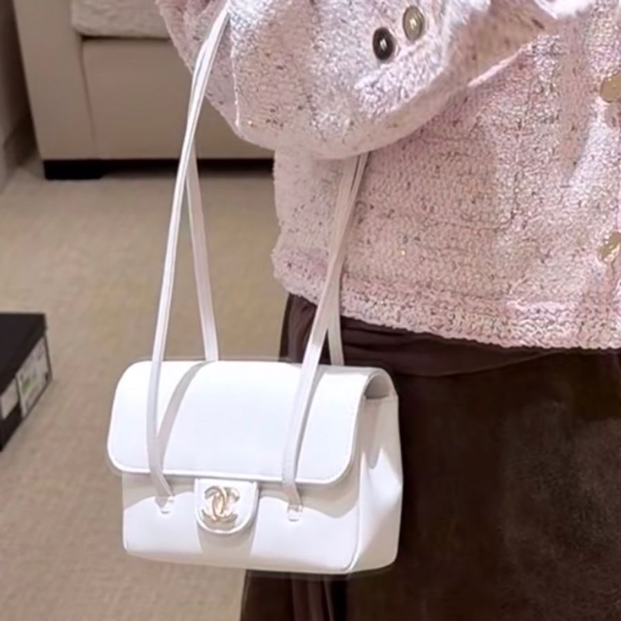 Chanel香奈兒26P Jennie同款白色腋下迷你-3