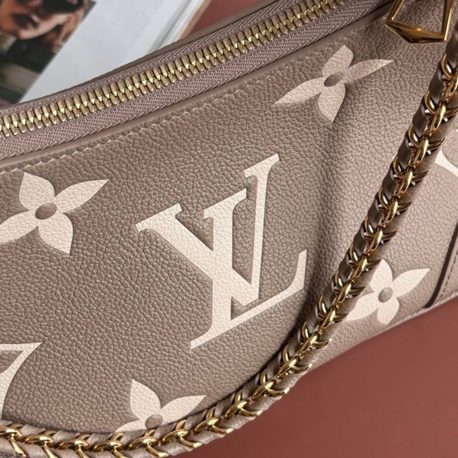 ::LOUIS VUITTON:: LV M13224 Boulogne PM 斑鳩灰 / 奶油色 雙色 Monogram Empreinte皮革 腋下包 肩背包 斜背包 半月包-16