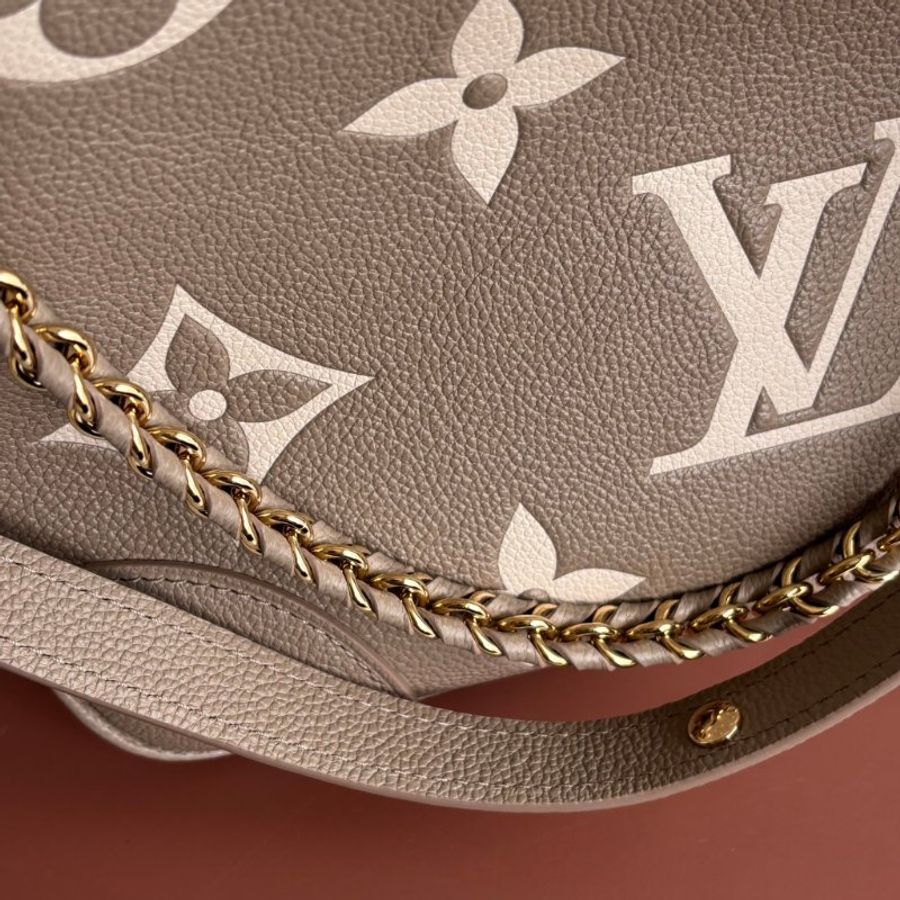 ::LOUIS VUITTON:: LV M13224 Boulogne PM 斑鳩灰 / 奶油色 雙色 Monogram Empreinte皮革 腋下包 肩背包 斜背包 半月包-19