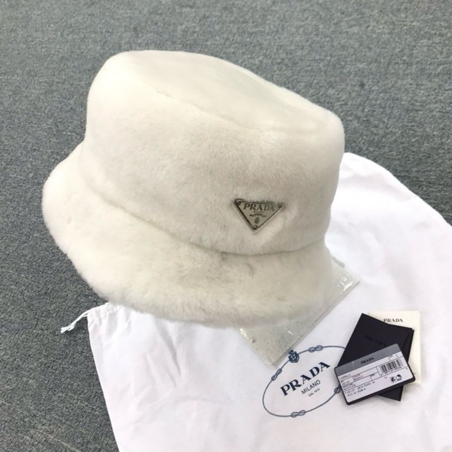 PRADA. L码-0