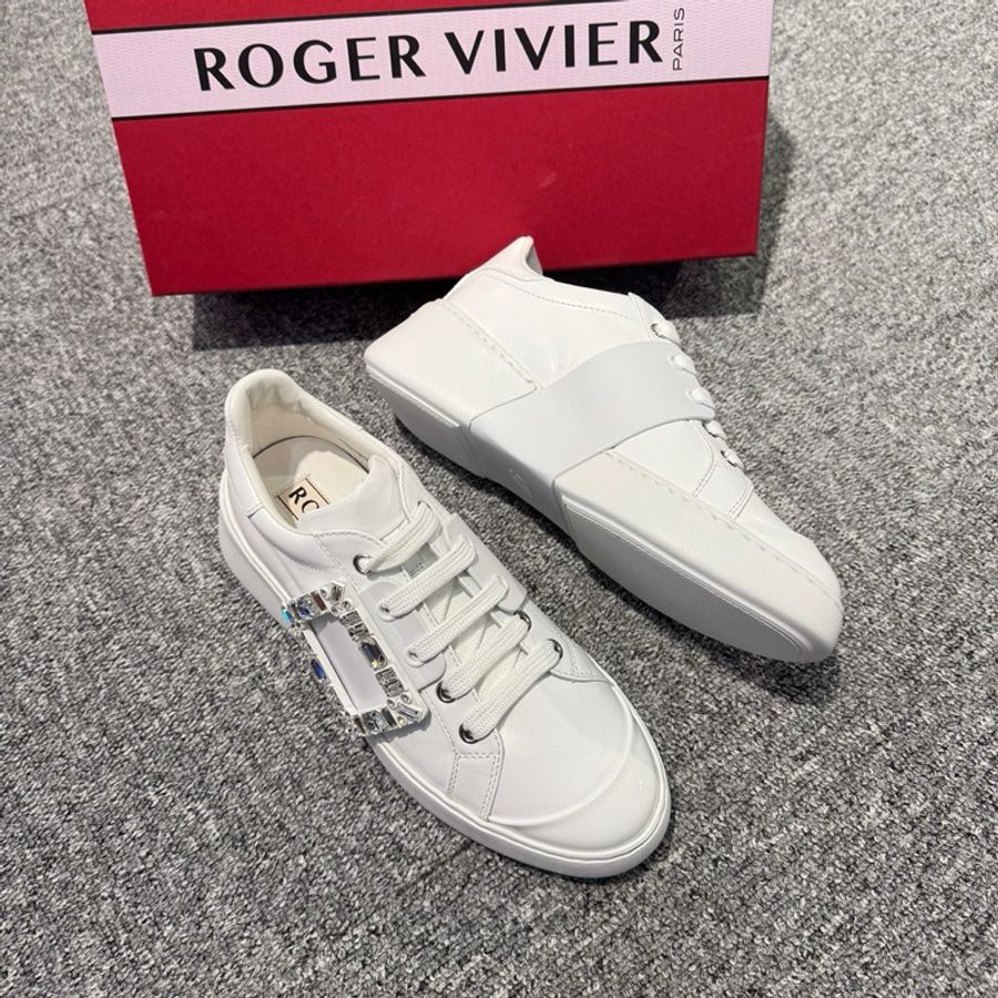 RV 鑽扣 小白鞋 #35 35.5 36 36.5 37 37.5 38 好價💰-1
