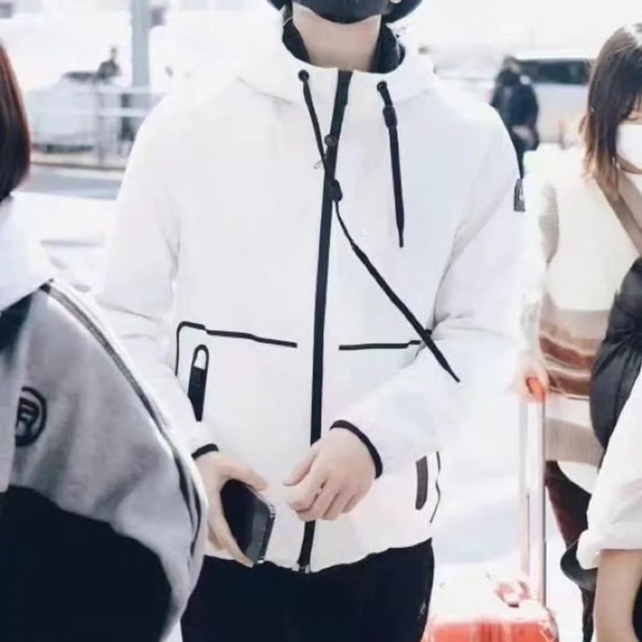 Moose Knuckles 男款 連帽外套 #M 好價💰-4