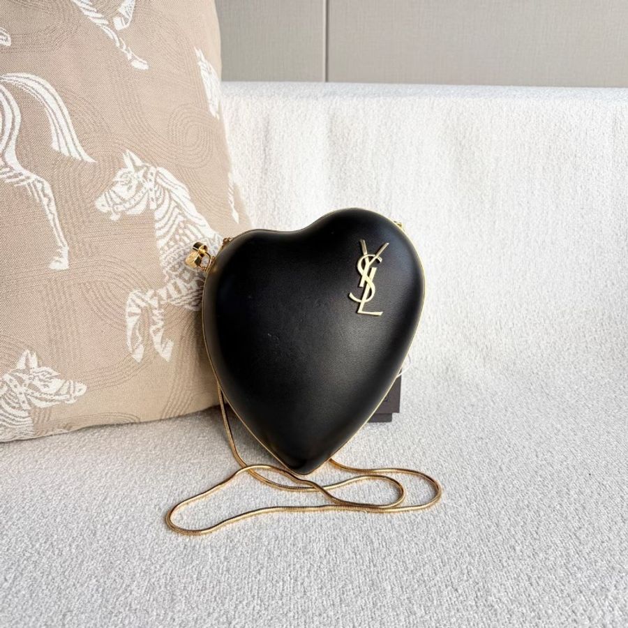 YSL 黑色愛心鏈條包 黑色 金扣15*20*6 98新配件塵袋-6