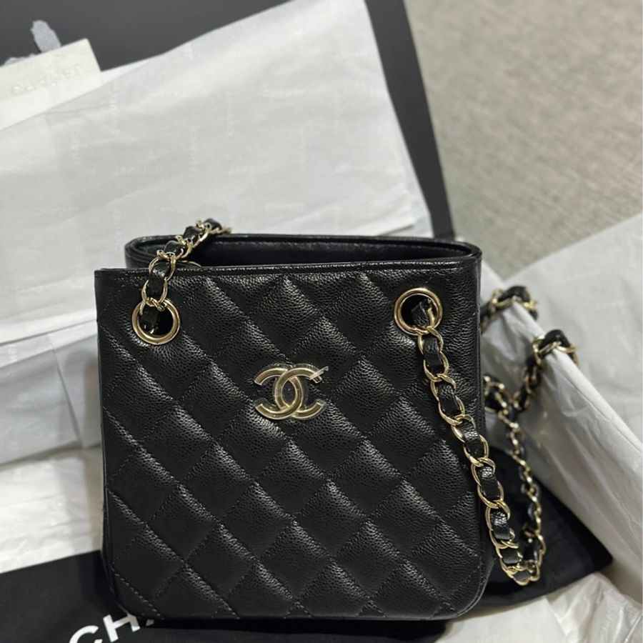 全新全配 Chanel mini tote 牛皮-3