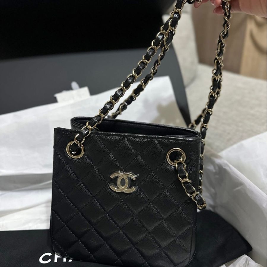 全新全配 Chanel mini tote 牛皮-5