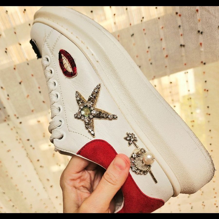 Alexander McQueen 限量精緻刺繡工藝厚底白鞋 💖-17