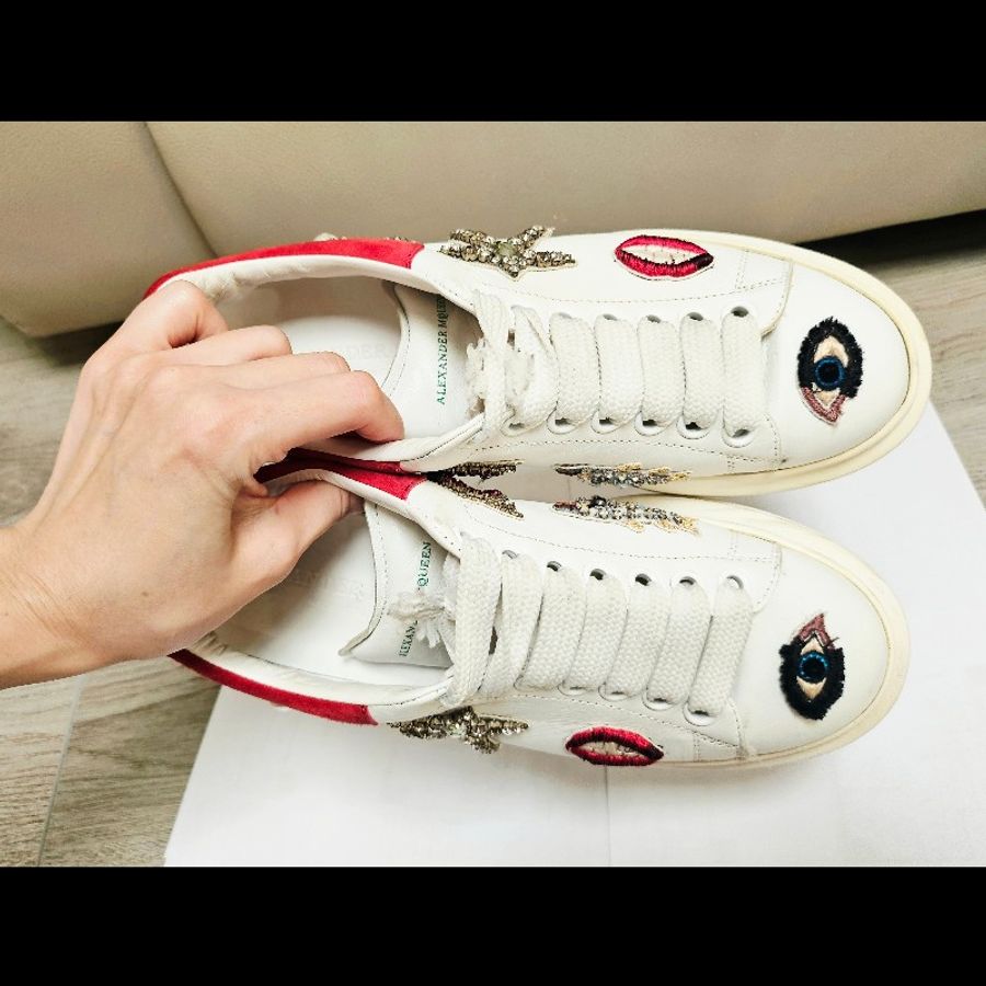 Alexander McQueen 限量精緻刺繡工藝厚底白鞋 💖-33