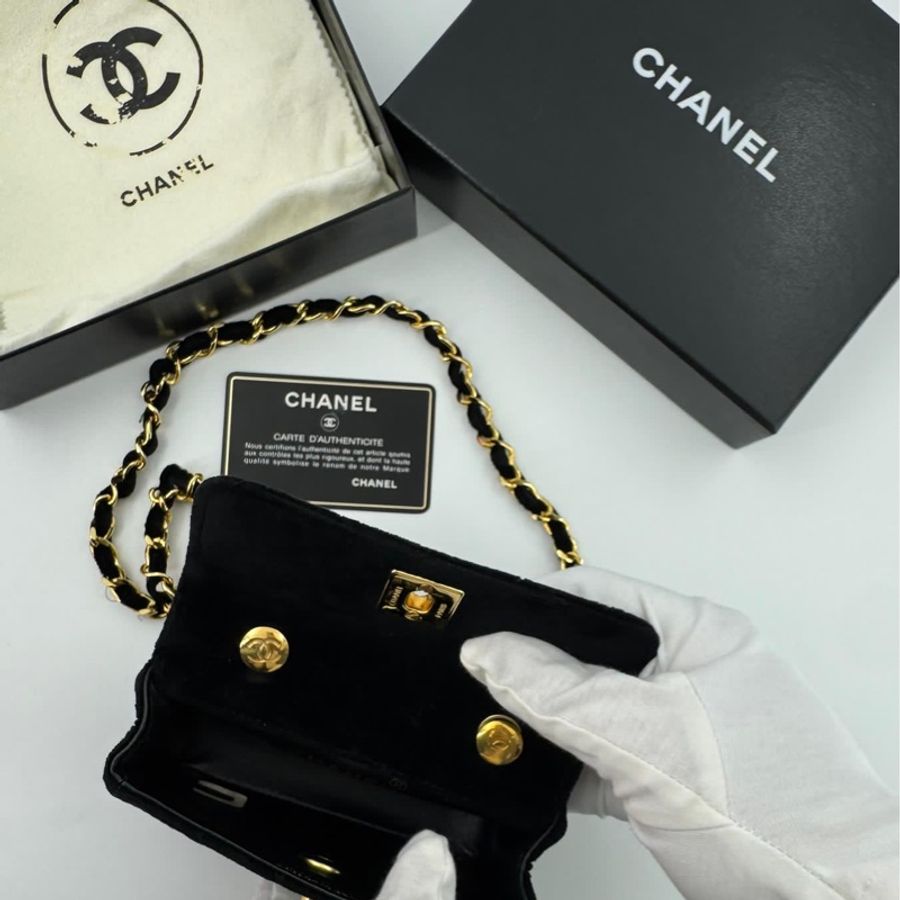 Chanel Vintage Velvet Black Mini Matelasse Single Flap Bag with Gold Hardware-9