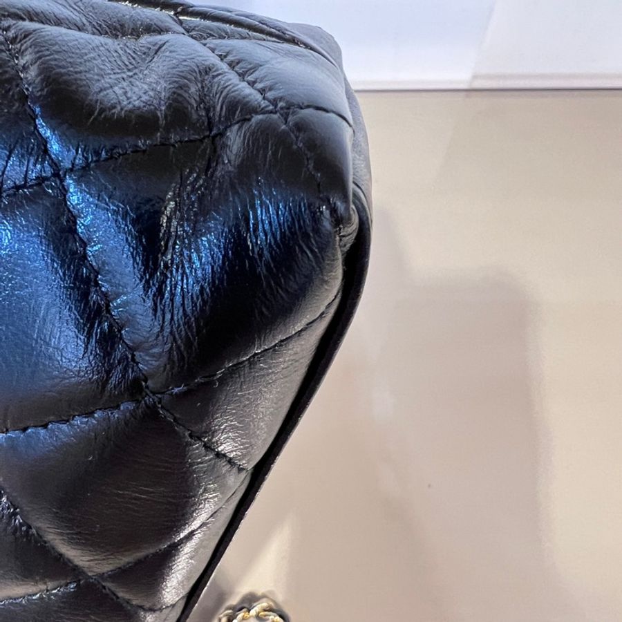 Chanel 黑牛皮金釦菱格紋前愛心鏈條肩背包-7