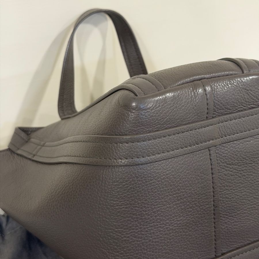 🉑斜挎背 #閒置品 #櫃上12萬 巴黎世家菜籃子全牛皮大象灰-7