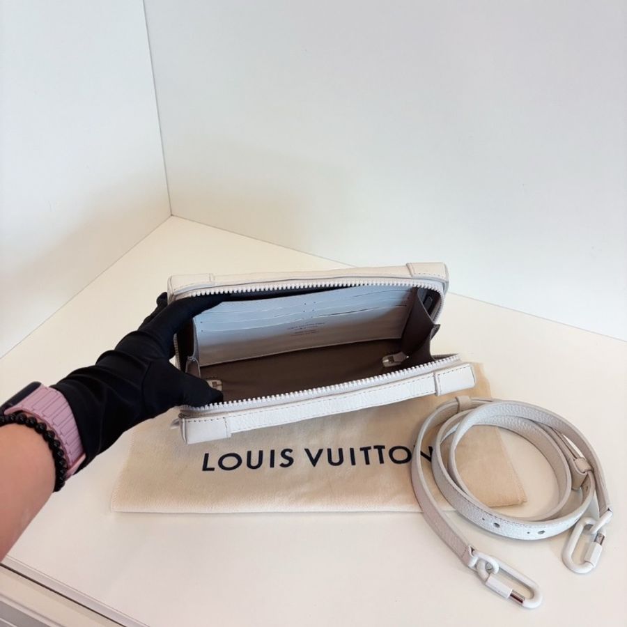 LV 秀款限定Soft Trunk稻草人印花軟盒白盒包 芯片款23*13*4 98新配件塵袋-2