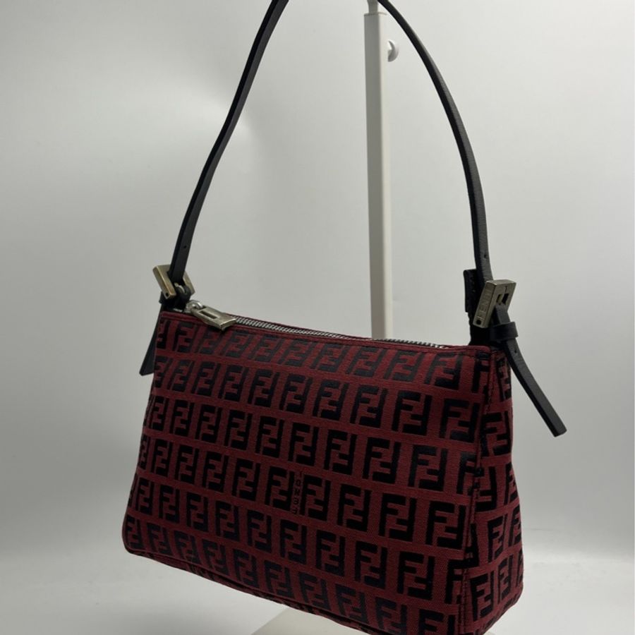 🏷️ Fendi 小盒子-5