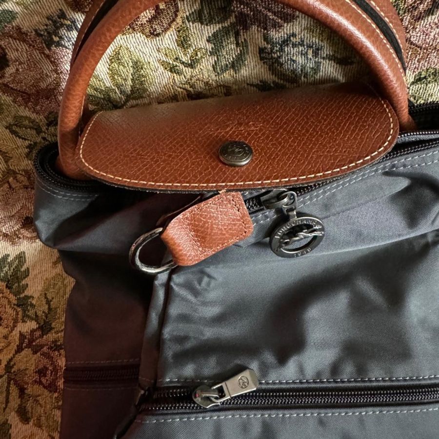 Longchamp L size-8