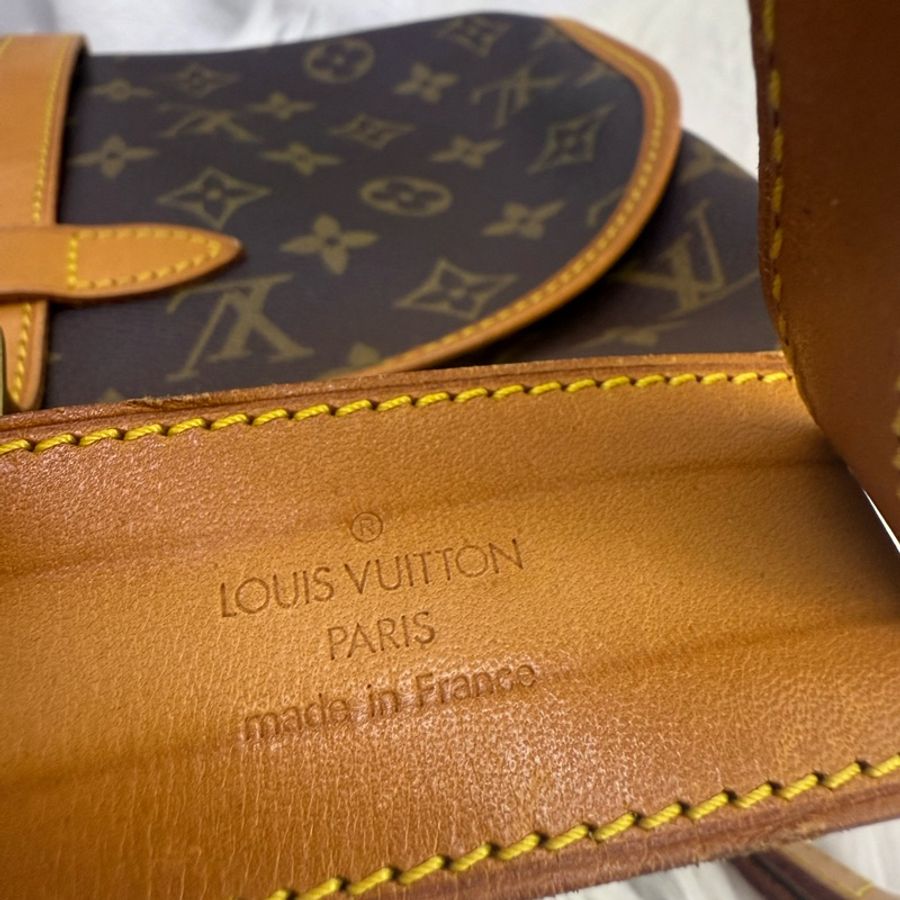 Louis Vuitton Saumur Bag-19