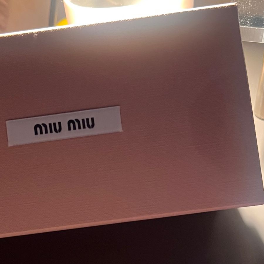miumiu方框墨鏡-19
