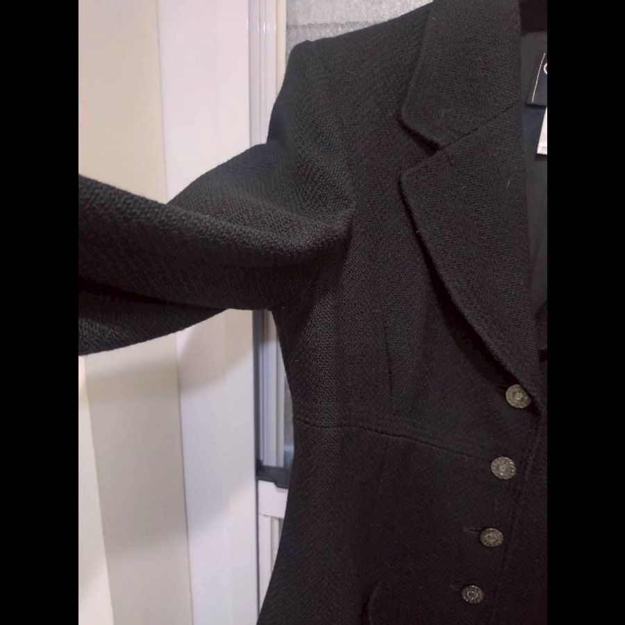 Chanel 霧銀釦黑羊毛料外套-10
