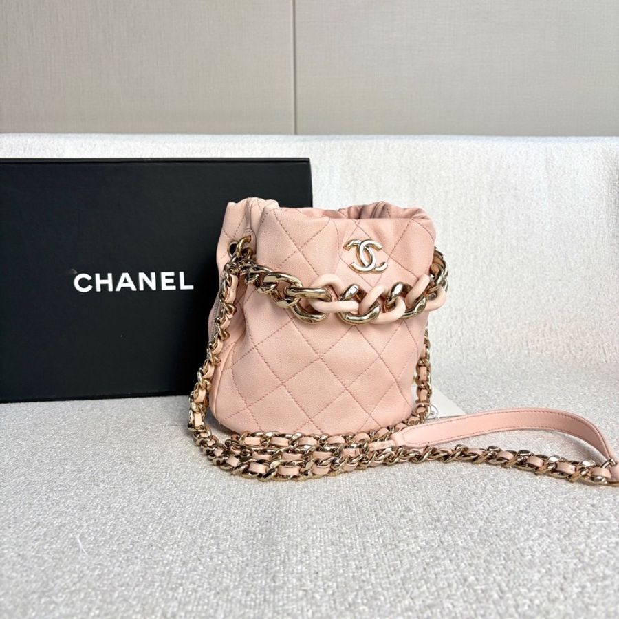 Chanel 琺瑯鏈條水桶包櫻花粉色金扣羊皮 芯片款 15*17*12.5 98新配件塵袋購證-5