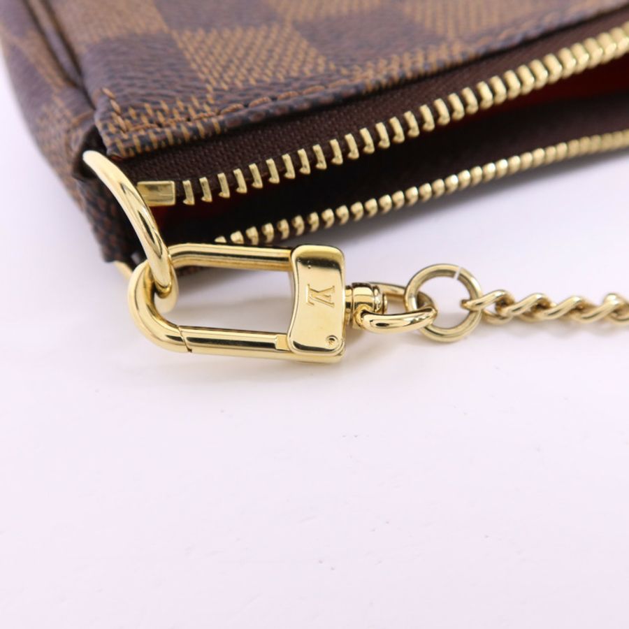 LOUIS VUITTON Damier Mini Pochette Accessoires金扣手挽袋-9