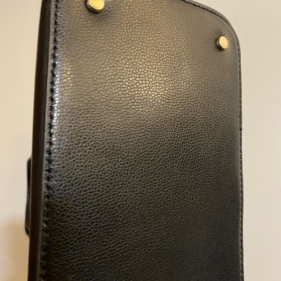 限時特價❤️kate spade new york 貝殼包 肩背 手提 斜背 黑 簡約 極簡 俐落設計-5