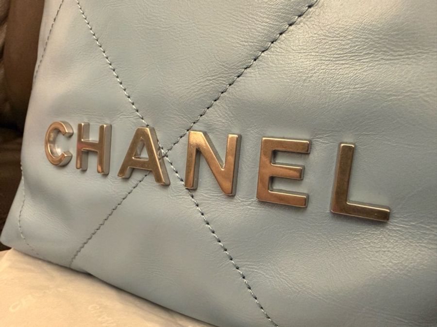 Chanel 香奈兒 Chanel Mini 22 Baby Blue 天藍配銀鏈-4