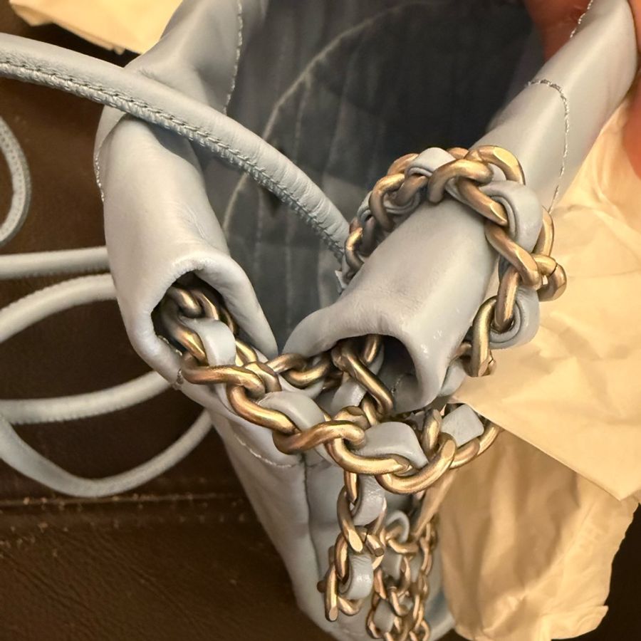 Chanel 香奈兒 Chanel Mini 22 Baby Blue 天藍配銀鏈-17