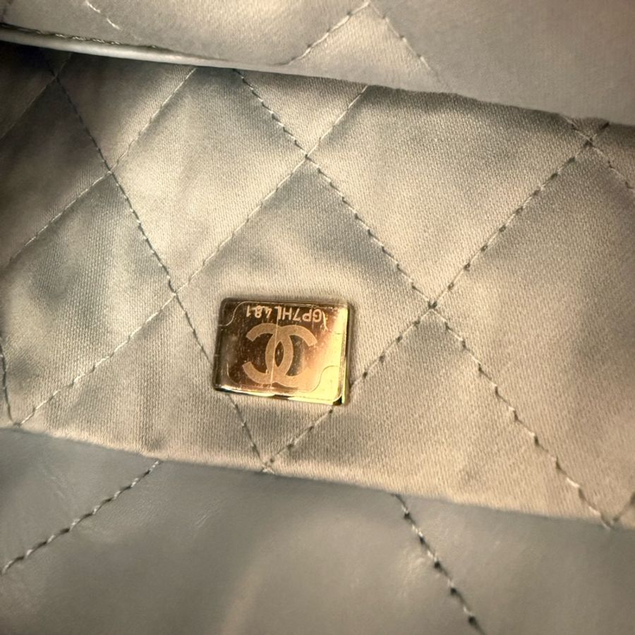 Chanel 香奈兒 Chanel Mini 22 Baby Blue 天藍配銀鏈-19